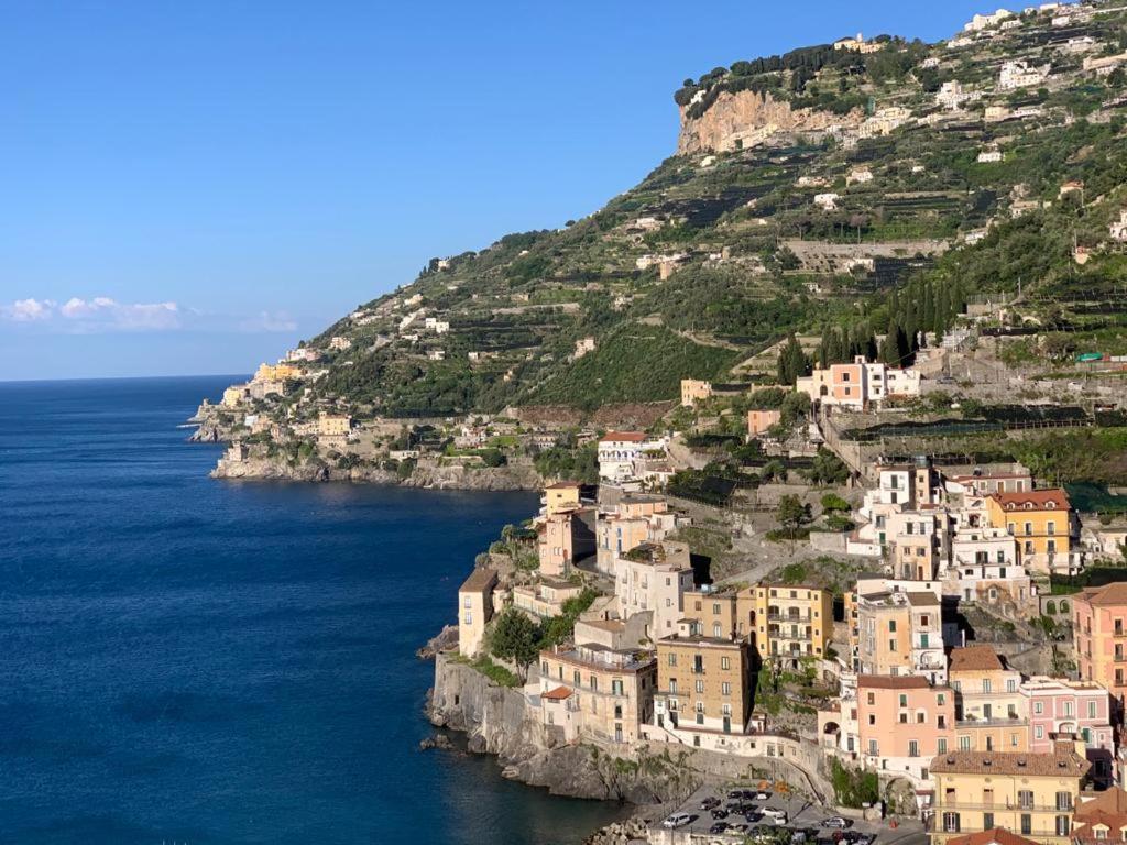 Casa Vacanze Freeholiday House Minori Eksteriør billede