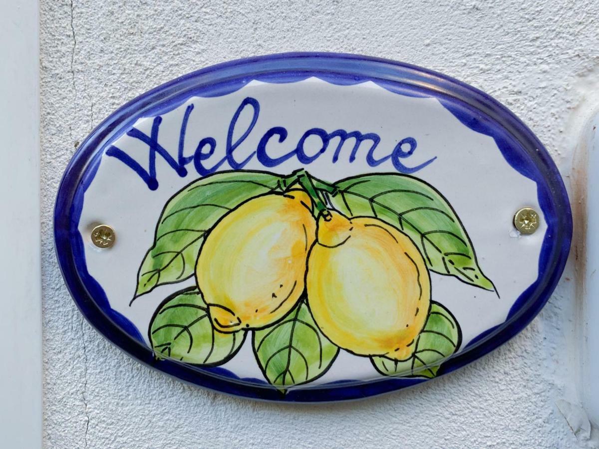 Casa Vacanze Freeholiday House Minori Eksteriør billede